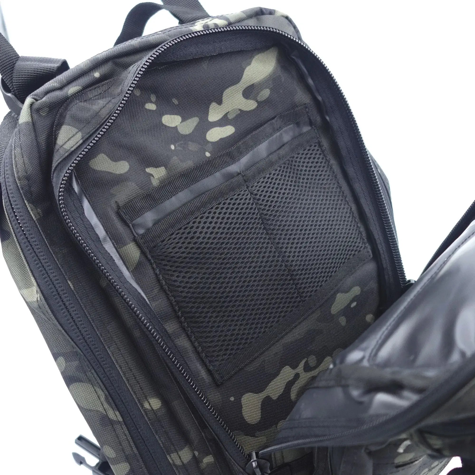 Sac à dos ASSAULT Pack Système MOLLE 27L camo noir - Patrol Equipement
