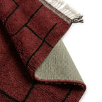 Tapis Beni M'Guild Rouge — Lignes Noires Main