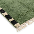 Tapis M'irt Vert Forêt — Bordures Noir & Blanc